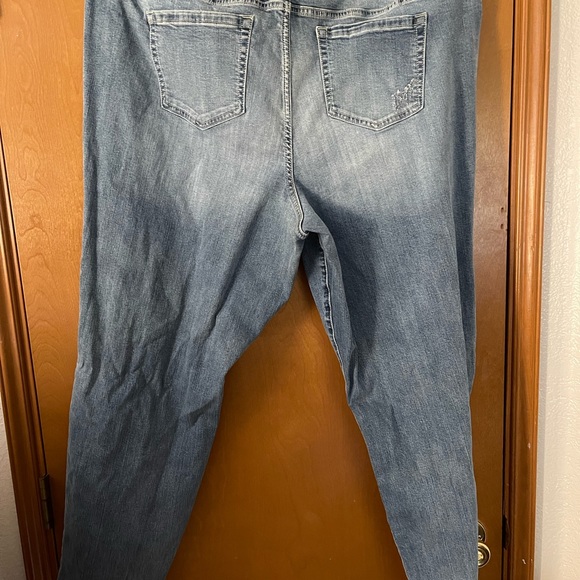 Torrid destructed boyfriend jeans - Picture 2 of 2